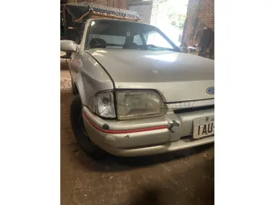 LOTE 001 - FORD ESCORT L 1.6, COR PRATA, ANO DE FABRICAÇÃO 1992, ANO DO MODELO 1992, PLACAS IAU7274, RENAVAM 564249661, CHASSI 9BFZZZ54ZNB247973