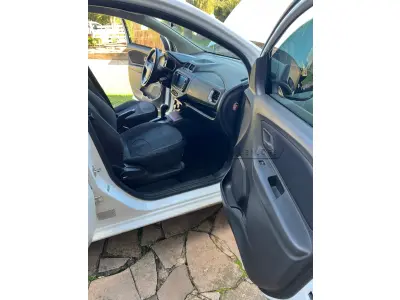 LOTE 012 - automóvel Chevrolet/Spin 1.8 AT LT7, placa JBO1D99. Cor Branca