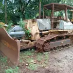 LOTE 010 - MÁQUINA RODOVIÁRIA - TRATOR ESTEIRA, marca KOMATSU modelo D41E-6,