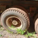 LOTE 022 - CAMINHÃO CAÇAMBA, placas  JZO8227, RENAVAM 00785152881,
