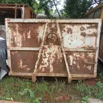 LOTE 013 - EQUIPAMENTO - CAÇAMBA BASCULANTE, medindo 4,75x2,40x0,50, marca KUBITZ Nº KB 024,