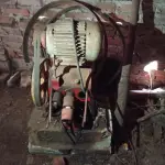 LOTE 020 - BOMBA PARA LAVAGEM DE VEÍCULOS, com motor de 3 CV, marca EBERLE, nº 0203 sem uso, está estragada.