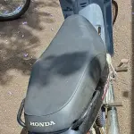 LOTE 002 - HONDA C100 BIZ