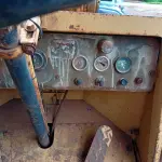 LOTE 021 - MÁQUINA RODOVIÁRIA – PÁ CARREGADEIRA FIAT-ALLIS M -1900-B com caçamba frontal 2.1/2 JC,
