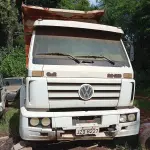LOTE 022 - CAMINHÃO CAÇAMBA, placas  JZO8227, RENAVAM 00785152881,
