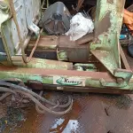 LOTE 013 - EQUIPAMENTO - CAÇAMBA BASCULANTE, medindo 4,75x2,40x0,50, marca KUBITZ Nº KB 024,