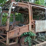 LOTE 015 - FERRO VELHO, COMPOSTO POR DIVERSOS TIPOS DE FERRO E LATAS