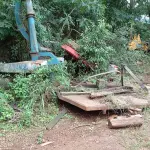 LOTE 015 - FERRO VELHO, COMPOSTO POR DIVERSOS TIPOS DE FERRO E LATAS