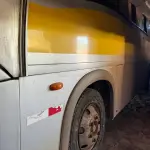 LOTE 015 - Ônibus MARCOPOLO/VOLARE V8 ON, ano/mod. 2005/2006, cor prata