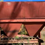 LOTE 007 - usina de asfalto frio, marca cifali, composta de um funil e esteira sem motor, três tanques metálicos para emulsão asfáltica