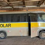 LOTE 015 - Ônibus MARCOPOLO/VOLARE V8 ON, ano/mod. 2005/2006, cor prata