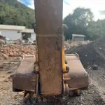 LOTE 010 - Escavadeira Hidráulica, marca Komatsu, modelo PC 160 LC-7B