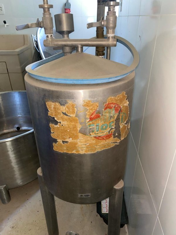 Foto de ESTERILIZADOR DE GARRAFAS